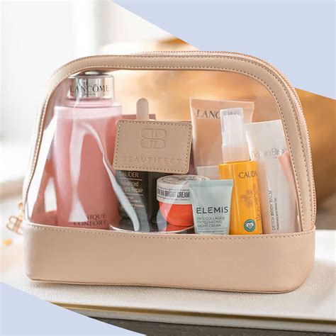 best toiletry bag for college.